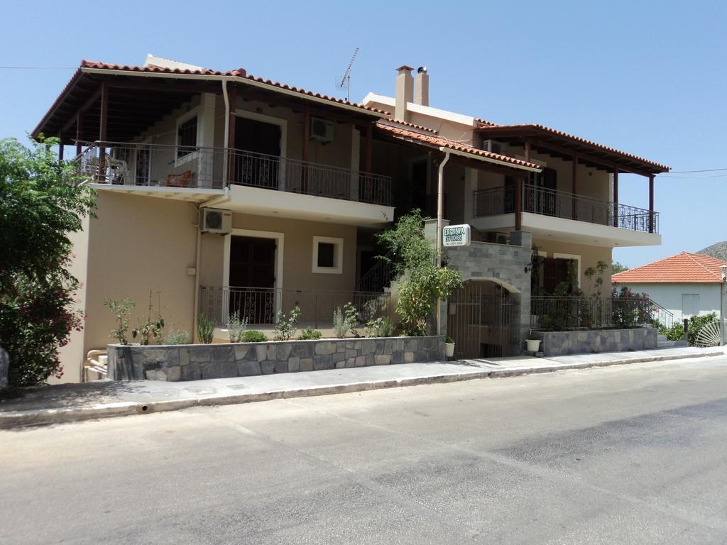 Erminia Studios Mousata Exterior foto